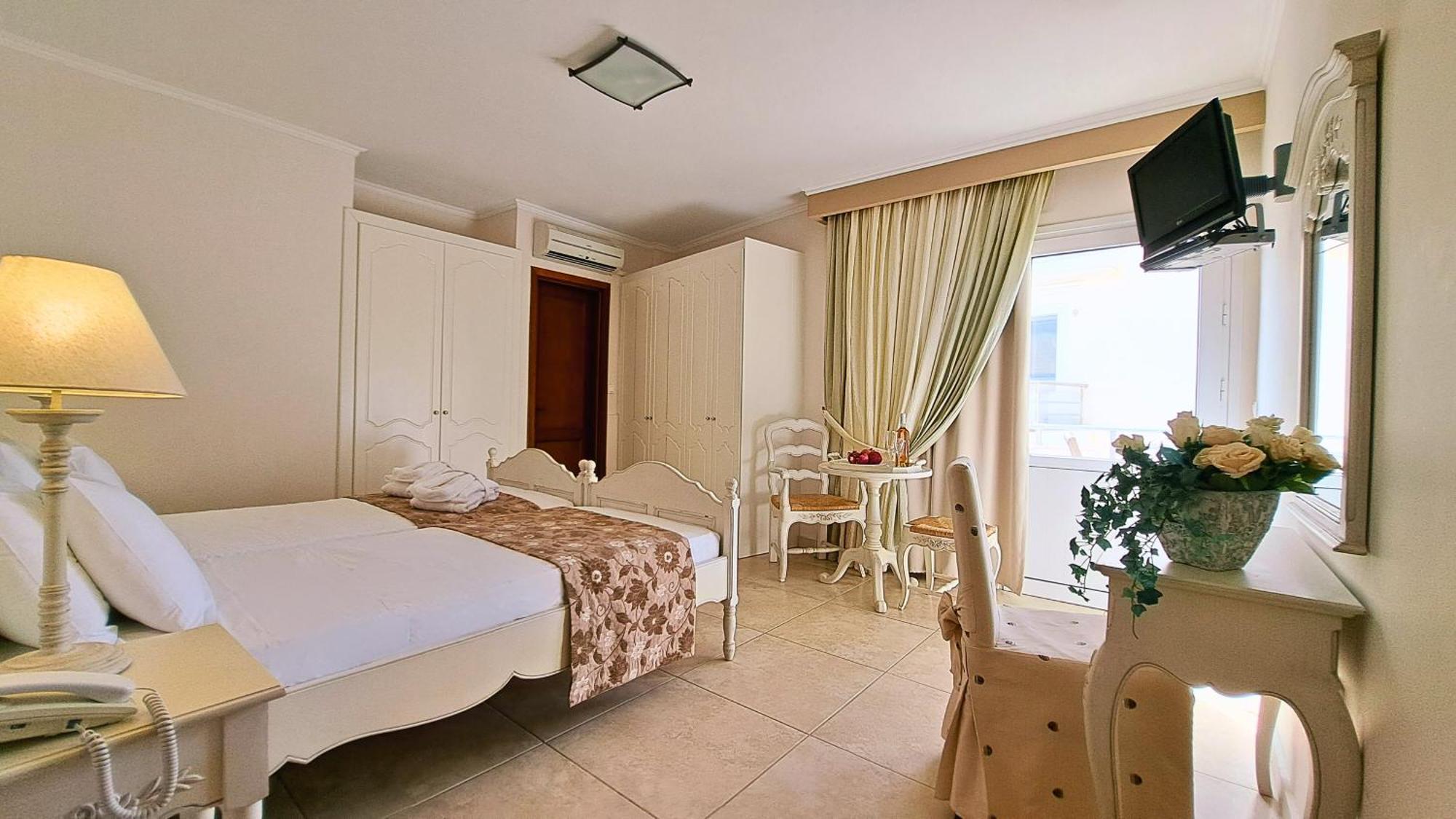 Hotel Astron Princess Karpathos Exterior foto