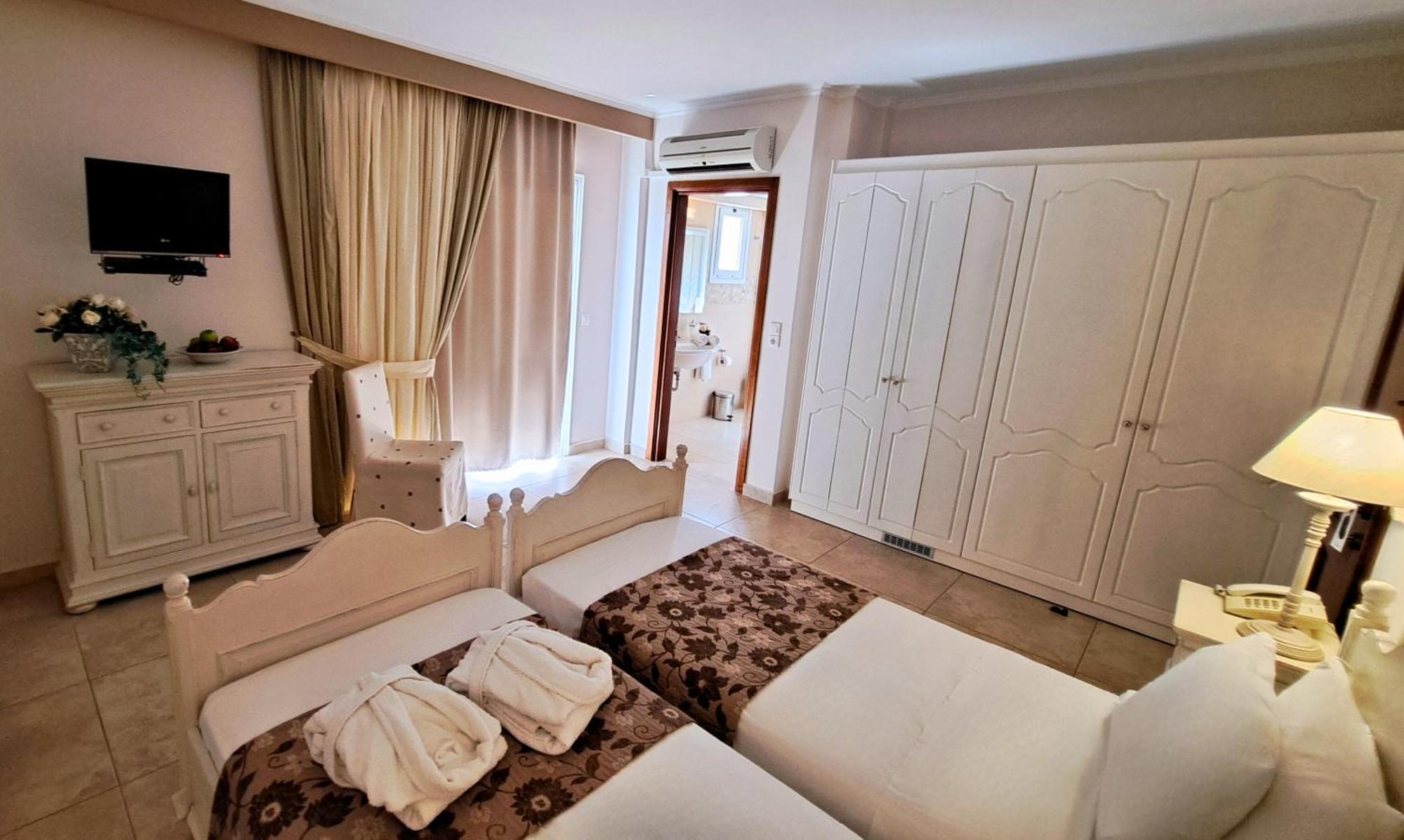 Hotel Astron Princess Karpathos Exterior foto