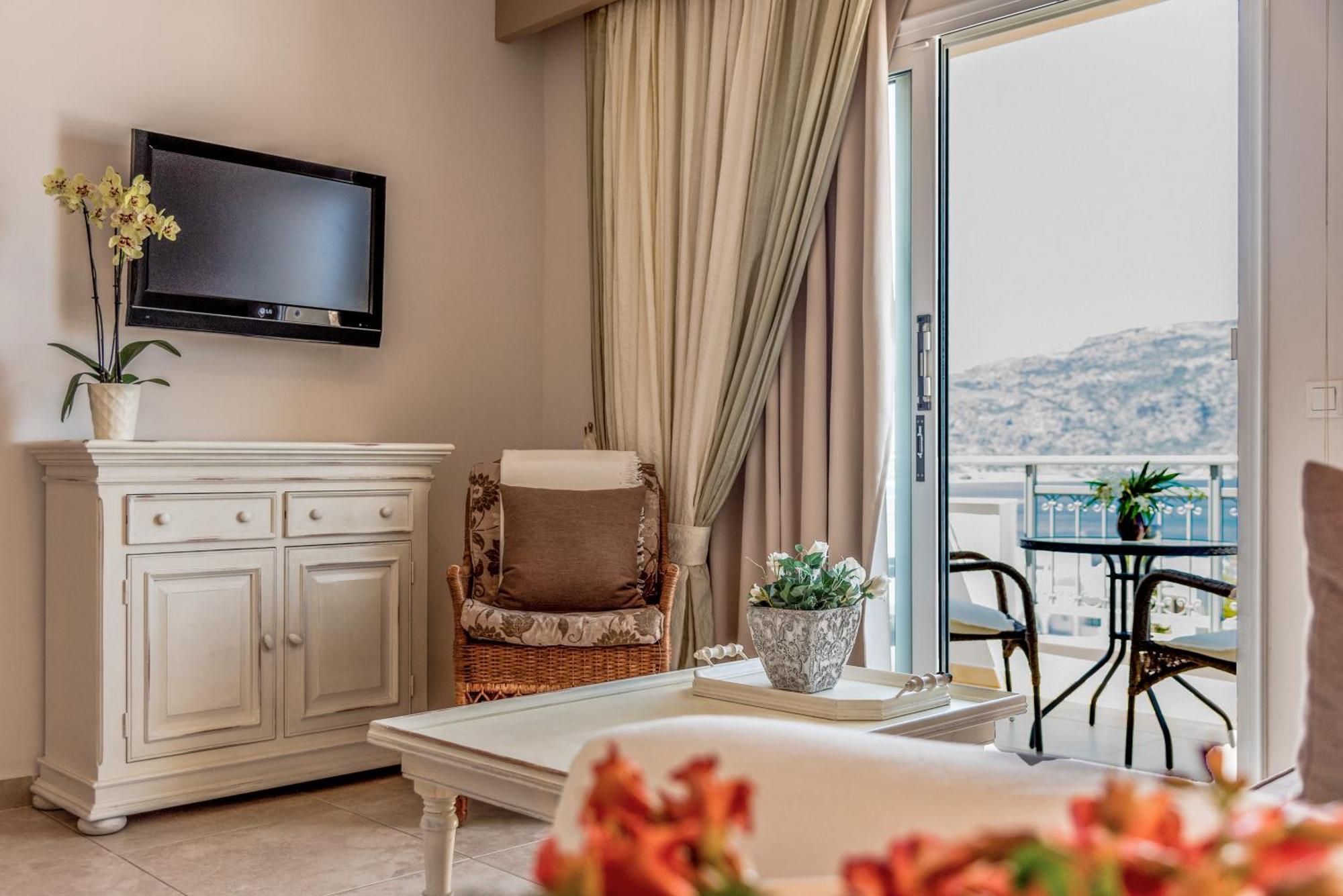 Hotel Astron Princess Karpathos Exterior foto