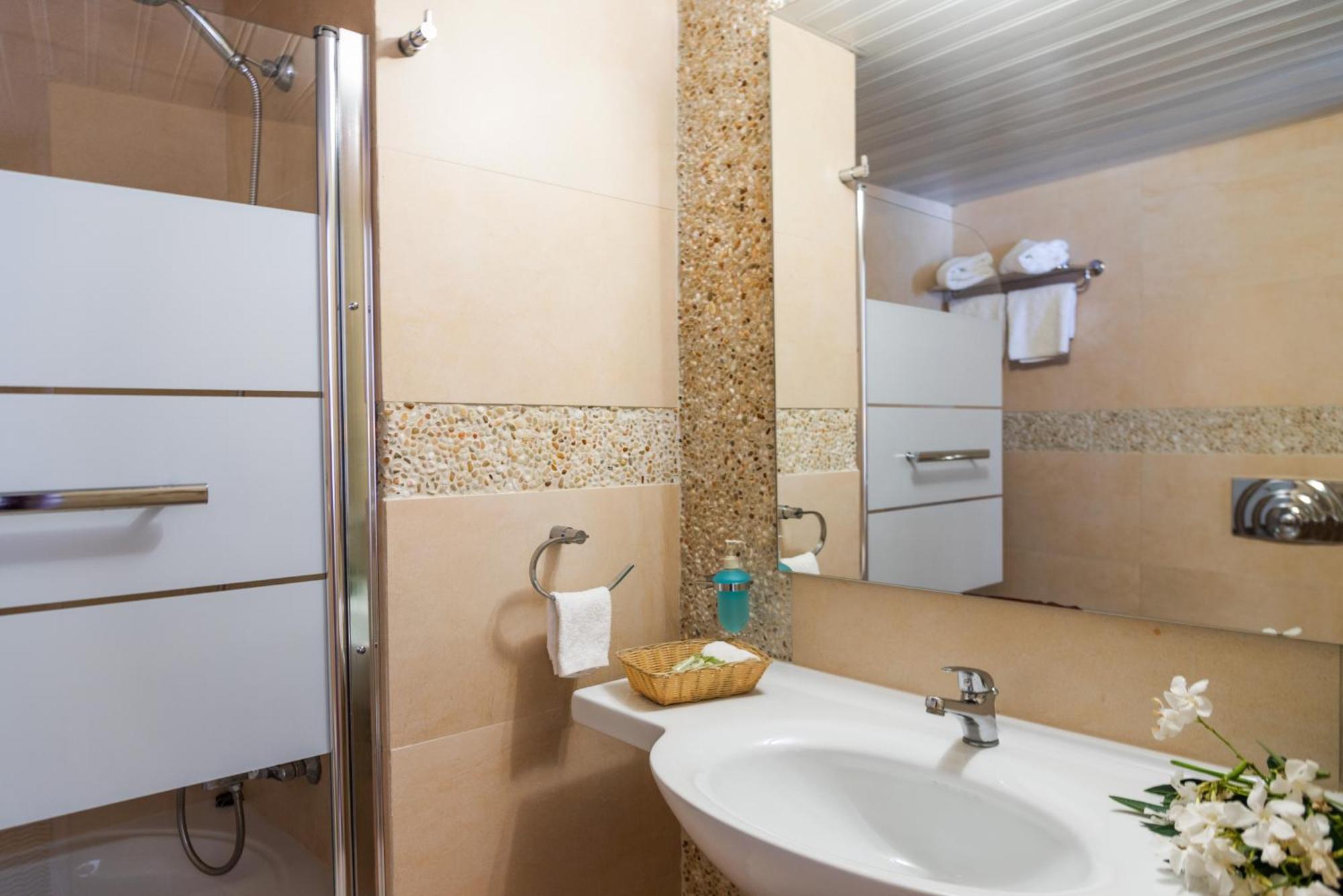 Hotel Astron Princess Karpathos Exterior foto
