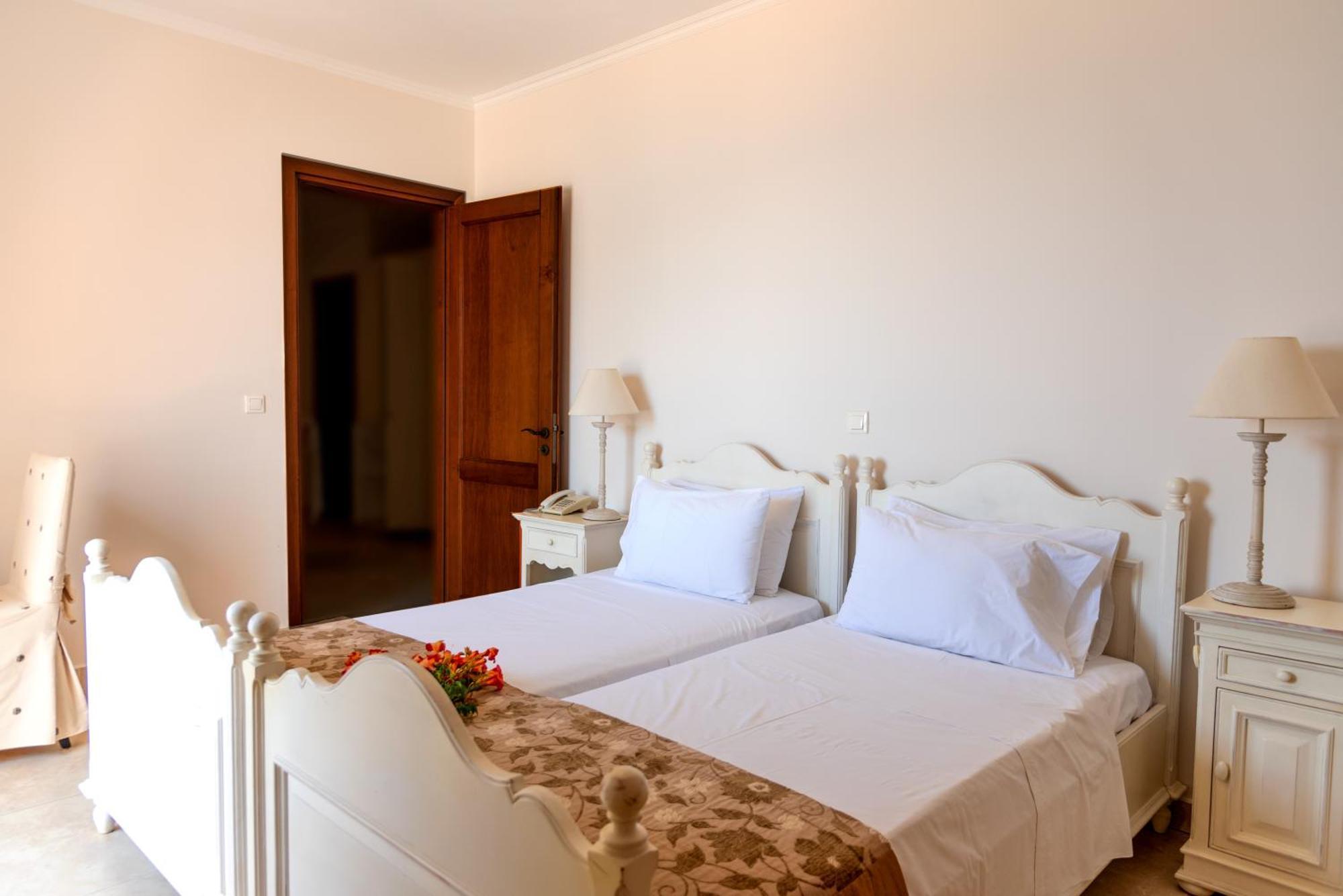 Hotel Astron Princess Karpathos Exterior foto